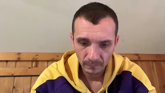 Snapshot of itsmasterbenny chatting on April 8, 9:59 pm itsmasterbenny online show from April 8, 9:59 pm