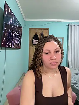 Snapshot of sophiiahot chatting on June 16, 12:41 pm sophiiahot online show from June 16, 12:41 pm