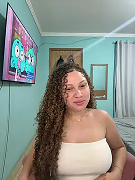Snapshot of sophiiahot chatting on June 17, 12:40 pm sophiiahot online show from June 17, 12:40 pm