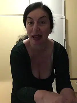 Lizzaa80 online show from June 2, 8:44 pm