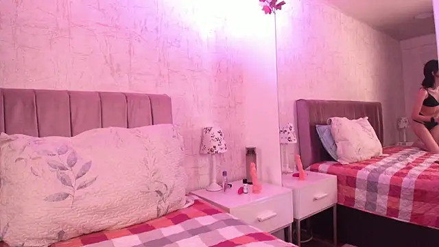 Alis Roze online show from April 30, 8:15 pm