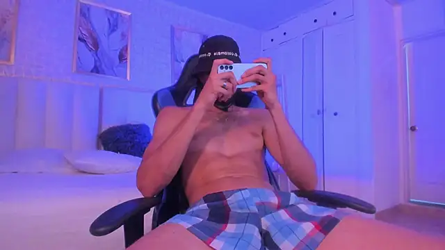 cero khalifa online show from May 8, 12:49 am