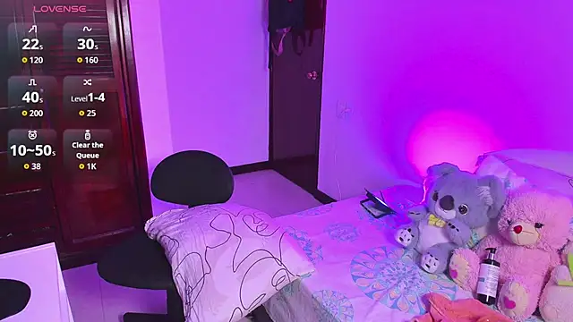 liiliie petite online show from July 20, 8:44 pm