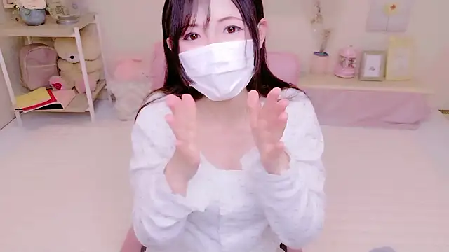 Satomi nn online show from April 27, 4:32 am