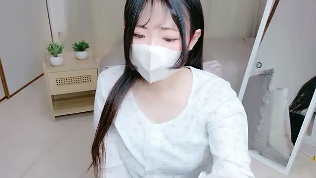 Satomi nn online show from May 9, 12:27 am