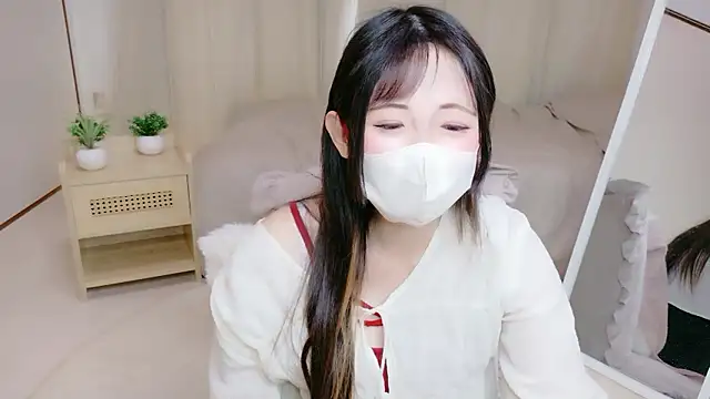 Satomi nn online show from May 10, 12:27 am