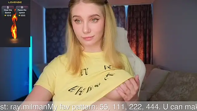 AliceMilr online show from July 28, 9:04 am
