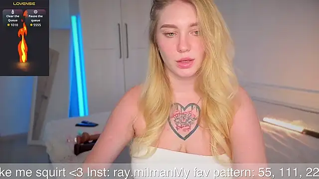 AliceMilr online show from August 1, 8:46 am