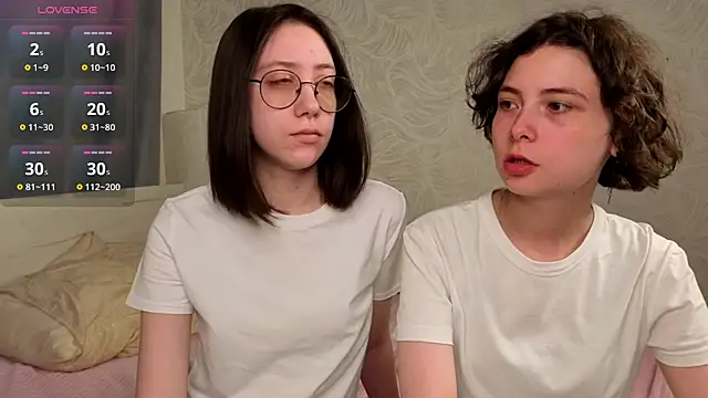 AllisonKierce online show from May 19, 3:35 am