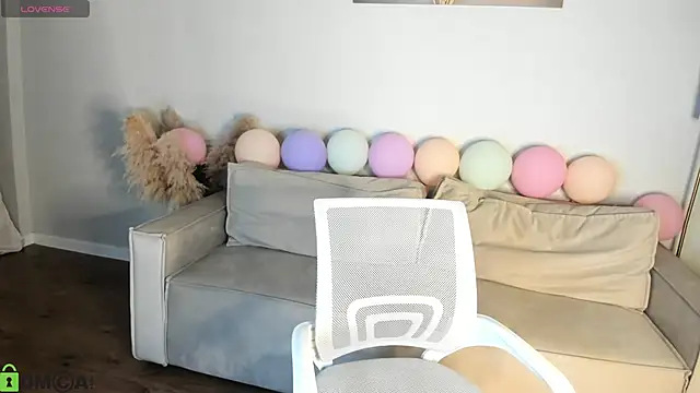 Snapshot of Jennifer_Perezz chatting on July 1, 5:02 pm Jennifer Perezz online show from July 1, 5:02 pm