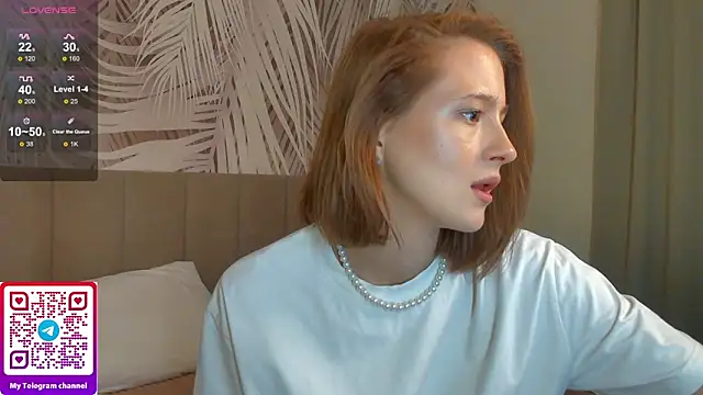Snapshot of Lizzyvega chatting on June 10, 1:50 am Lizzyvega online show from June 10, 1:50 am