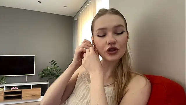 Snapshot of PlasaRima chatting on June 14, 11:07 pm PlasaRima online show from June 14, 11:07 pm