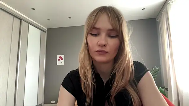 Snapshot of PlasaRima chatting on June 25, 5:12 am PlasaRima online show from June 25, 5:12 am