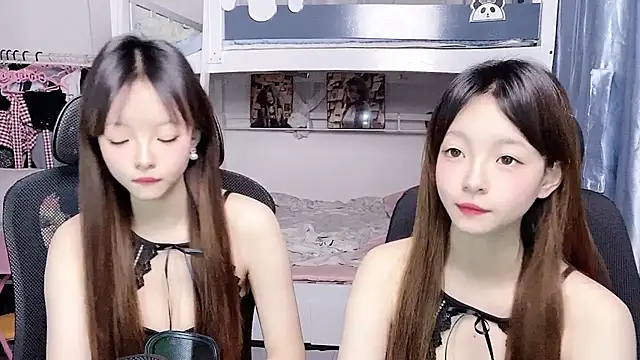 Snapshot of xiaoqiao-daqiao chatting on April 16, 1:12 pm xiaoqiao-daqiao online show from April 16, 1:12 pm