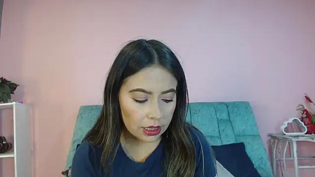 Snapshot of SalomeMartinez_ chatting on June 30, 4:52 pm SalomeMartinez online show from June 30, 4:52 pm