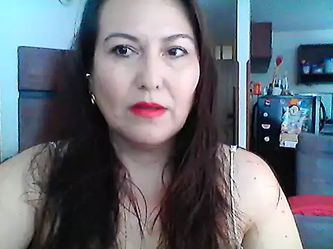 Snapshot of Caroline_mommy chatting on April 11, 7:51 pm Caroline mommy online show from April 11, 7:51 pm