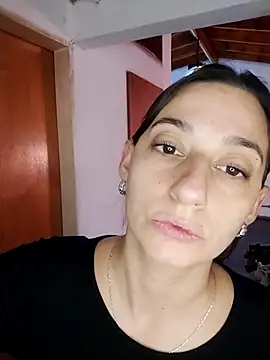 Snapshot of clohi chatting on April 9, 5:29 pm clohi online show from April 9, 5:29 pm