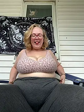 Kenzibb3 online show from July 7, 4:00 pm