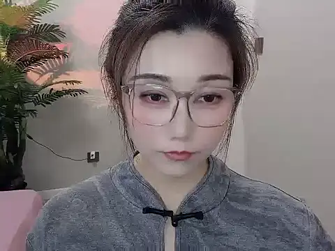 Yunxi- online show from April 14, 12:55 pm