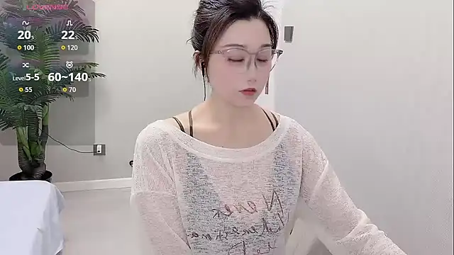 Yunxi- online show from June 9, 2:06 pm