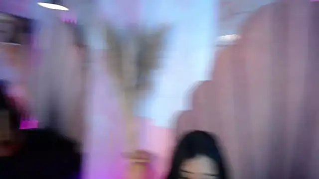 Snapshot of Madisson_Roos chatting on May 2, 3:22 am Madisson Roos online show from May 2, 3:22 am