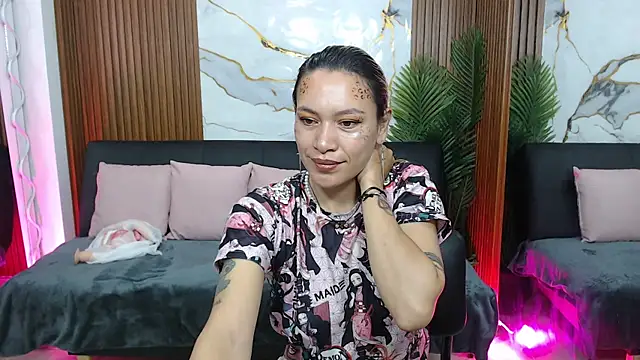 alonddra tay online show from April 20, 11:46 am