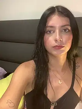 Snapshot of VIOLET_19XXX chatting on July 18, 2:49 am VIOLET 19XXX online show from July 18, 2:49 am