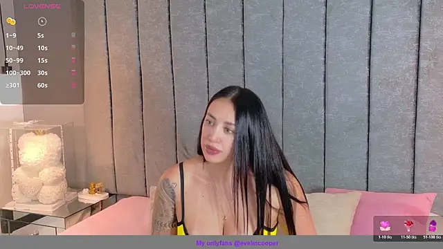 Snapshot of _evelin_cooper chatting on April 21, 10:01 pm evelin cooper online show from April 21, 10:01 pm