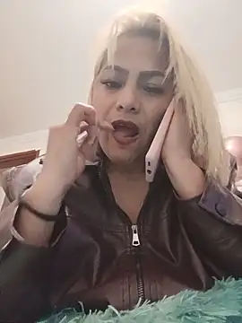 Snapshot of LUISA__07 chatting on May 24, 12:59 am LUISA 07 online show from May 24, 12:59 am