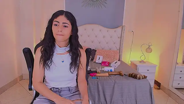 elizabeth santos1 online show from June 18, 9:09 am