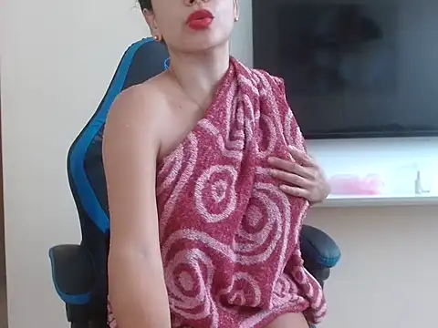 pocahontasbrasil online show from May 8, 3:50 pm