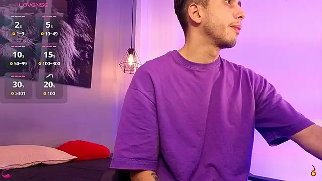 Snapshot of Zack_isback chatting on July 10, 7:16 pm Zack isback online show from July 10, 7:16 pm