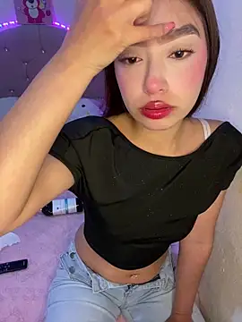 Miakittyyy online show from June 4, 2:23 pm