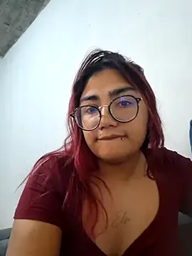 lucyheart 8 online show from May 17, 4:32 am