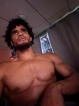 Snapshot of MaxDominant chatting on April 10, 3:56 am MaxDominant online show from April 10, 3:56 am