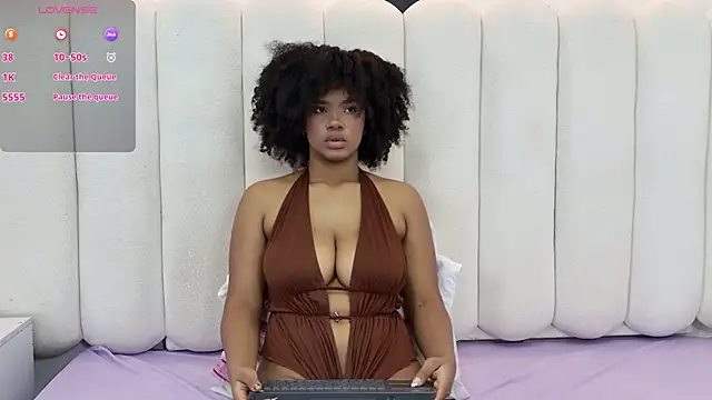 ela ebony  online show from June 5, 12:11 pm