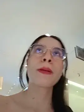 Lilith0423 online show from June 11, 11:58 pm