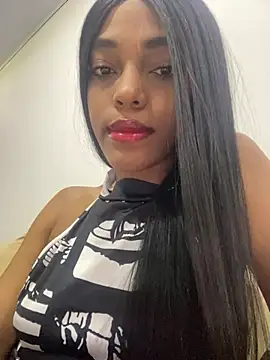 Brunette  Hot XXX online show from April 24, 5:04 pm