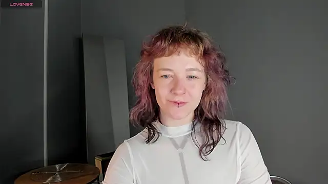 Ricki Bloom online show from June 30, 1:17 am