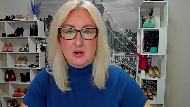 DianaFrances online show from May 1, 6:07 am