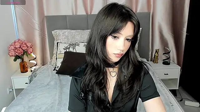 BrianaSteels online show from May 15, 9:16 am