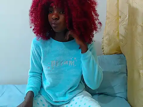 Snapshot of PetiteEbonyBabe_ chatting on May 31, 5:09 pm PetiteEbonyBabe online show from May 31, 5:09 pm