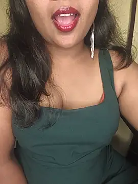 Snapshot of ur_love_kannada1 chatting on June 23, 7:12 pm ur love kannada1 online show from June 23, 7:12 pm