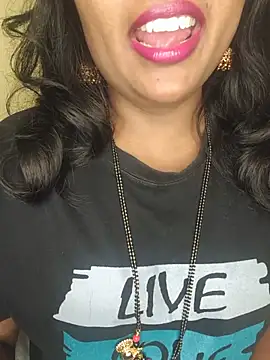 Snapshot of ur_love_kannada1 chatting on July 13, 8:00 pm ur love kannada1 online show from July 13, 8:00 pm