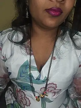 Snapshot of ur_love_kannada1 chatting on August 1, 4:17 pm ur love kannada1 online show from August 1, 4:17 pm