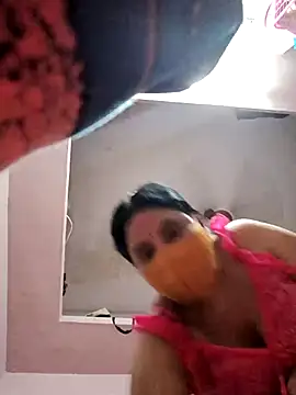 Tamilaunty35 online show from May 11, 5:43 pm