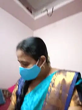 Tamilaunty35 online show from May 20, 4:24 pm