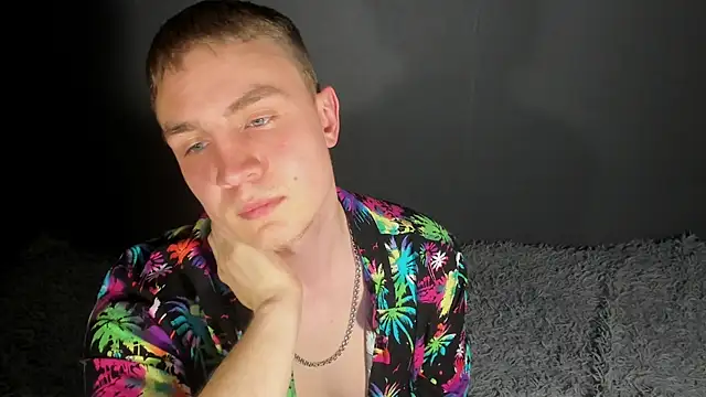 avrions online show from April 15, 11:28 am