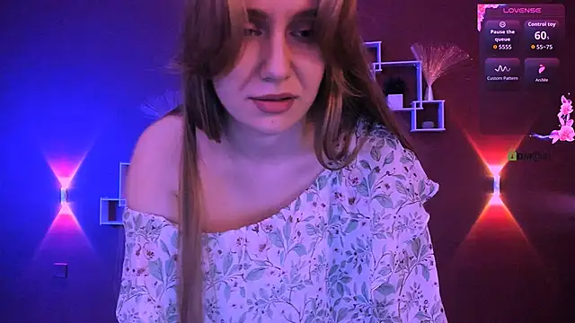 hanna dream0 online show from May 8, 2:00 pm