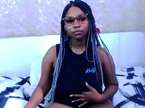 Snapshot of Darrkdeeva669 chatting on April 11, 7:45 am Darrkdeeva669 online show from April 11, 7:45 am